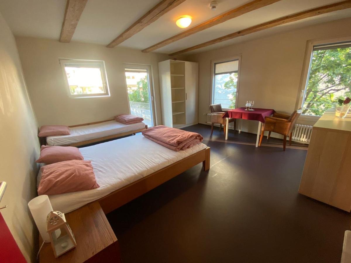 Zyba-Hotelzimmer-Vermietung Aesch Kanton Luzern Aesch (Basel-Landschaft) Exterior foto